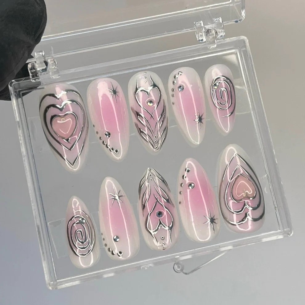 Aura Short Almond Press On Nails, Metallic Silver Fake Nails, Elegant Chrome Nails, Birthday Party  Holiday Nails