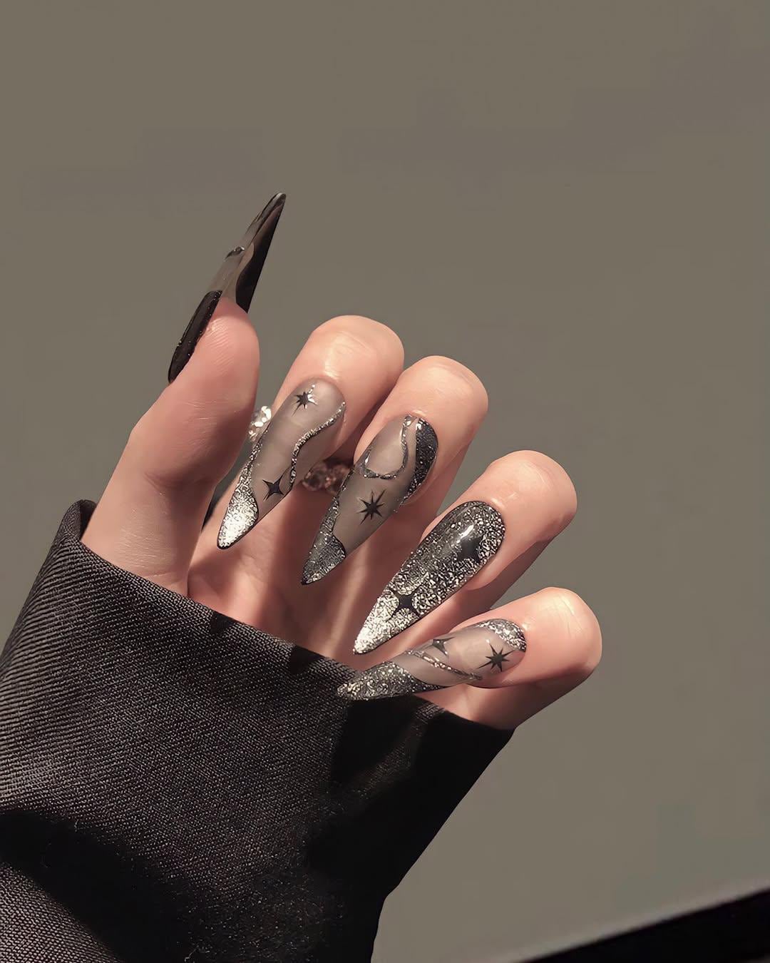 Black Stars Press On Nails, Black Coffin Nails, Custom Fake Nails, Handpainted False Nails, Trendy Glue on Nails, Luxury Nail Art